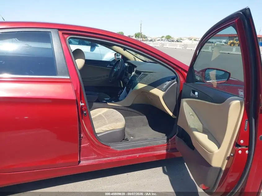 2012 HYUNDAI SONATA GLS