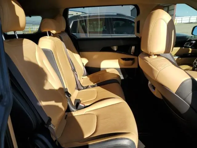 2024 KIA CARNIVAL EX  