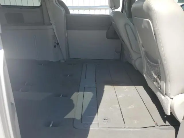 2010 CHRYSLER TOWN & COUNTRY TOURING  