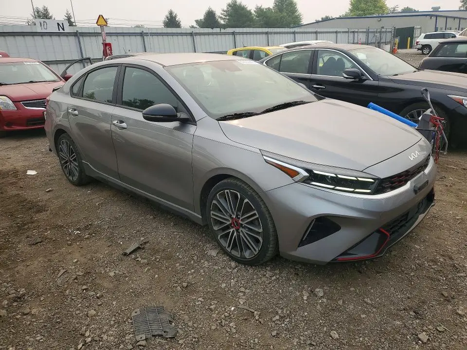 2023 KIA FORTE GT  