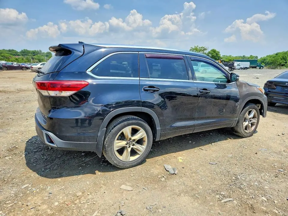 2017 TOYOTA HIGHLANDER LIMITED  