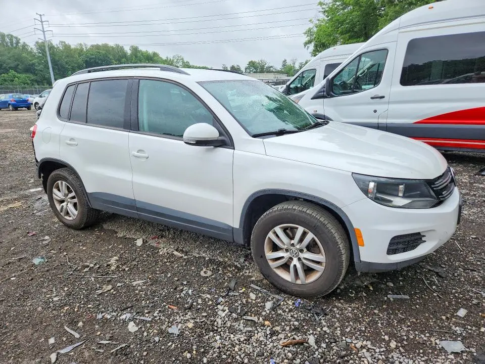 2017 VOLKSWAGEN TIGUAN S  