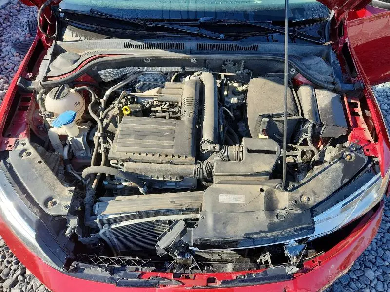 2016 VOLKSWAGEN JETTA SE  