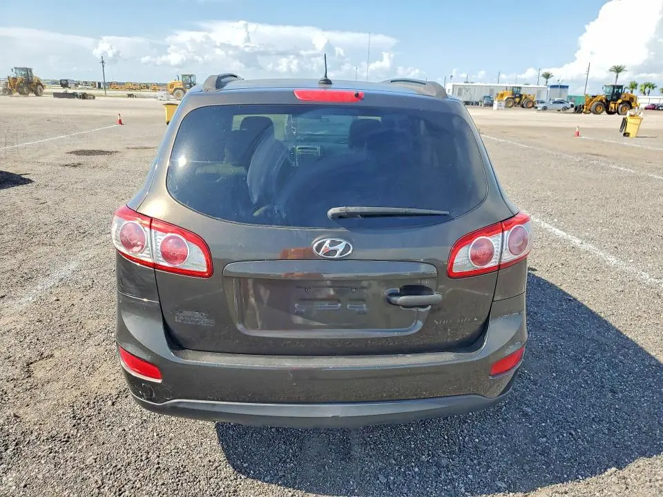 2011 HYUNDAI SANTA FE GLS  