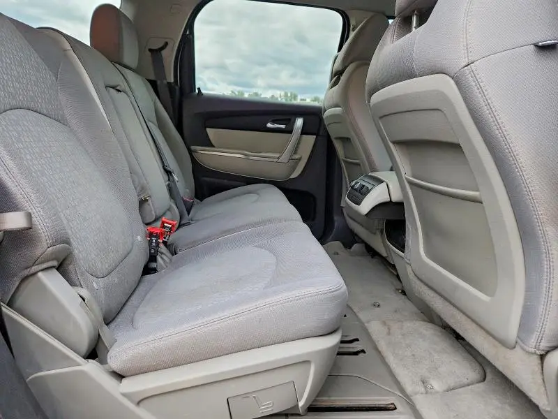 2011 GMC ACADIA SLE  