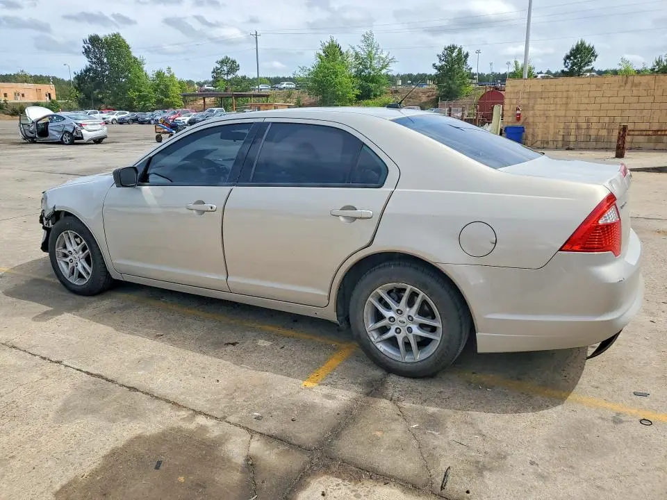 2010 FORD FUSION S  