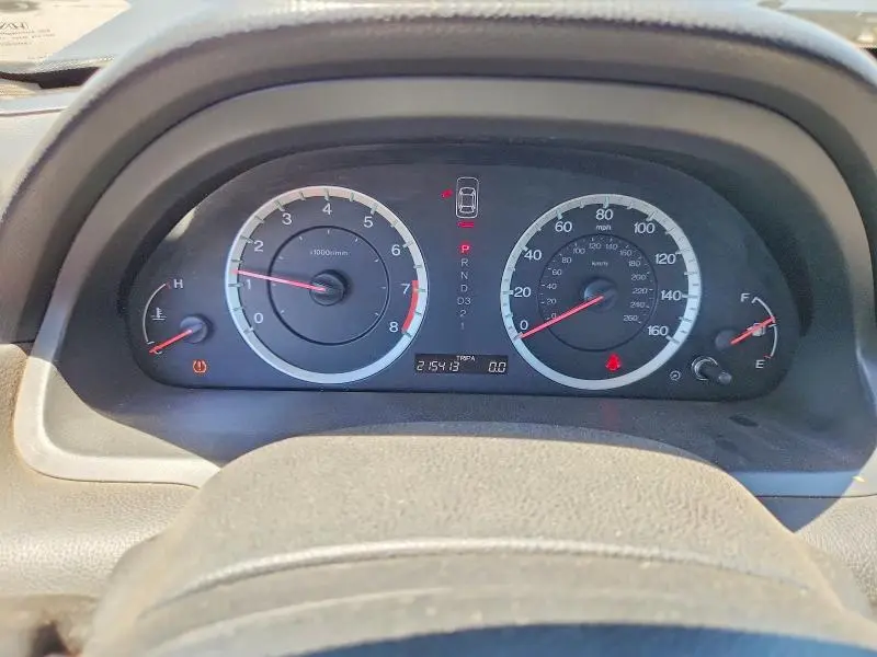 2011 HONDA ACCORD LX  