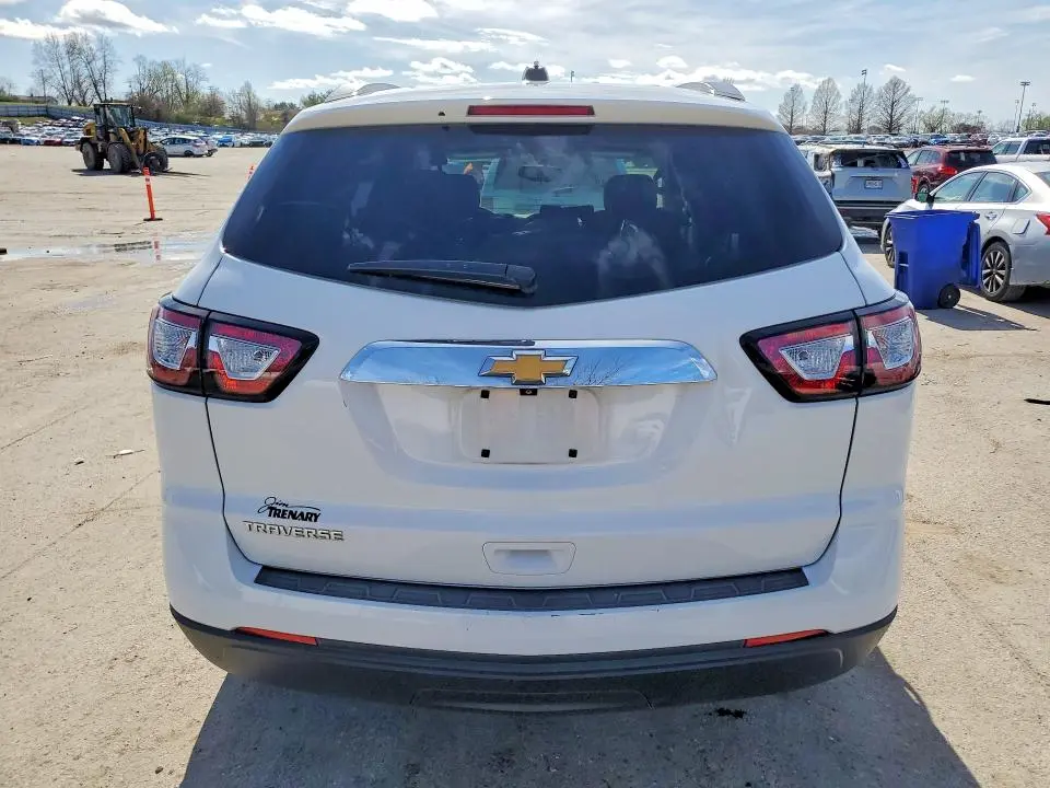 2017 CHEVROLET TRAVERSE LS  