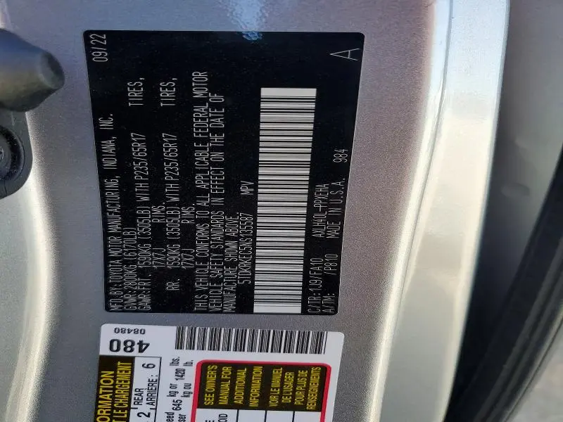 2022 TOYOTA SIENNA LE  