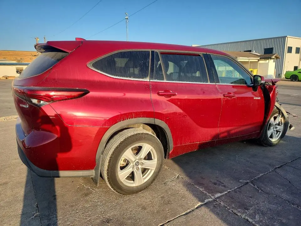 2021 TOYOTA HIGHLANDER HYBRID LE  