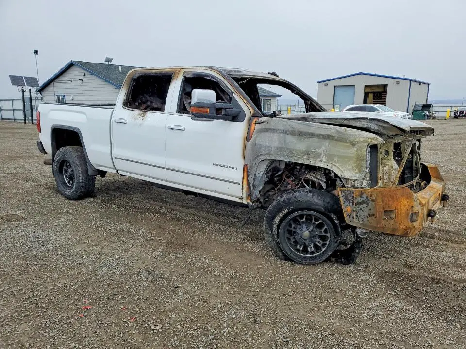 2015 GMC SIERRA K2500 SLT  