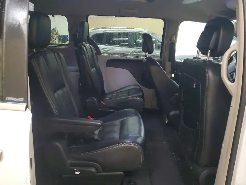 2013 CHRYSLER TOWN & COUNTRY TOURING L  