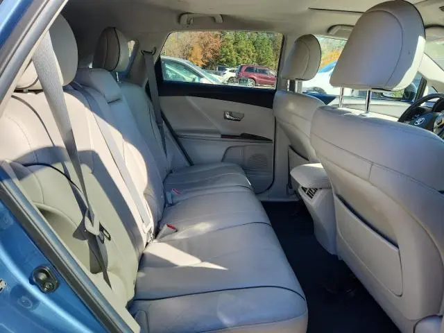 2012 TOYOTA VENZA LE  