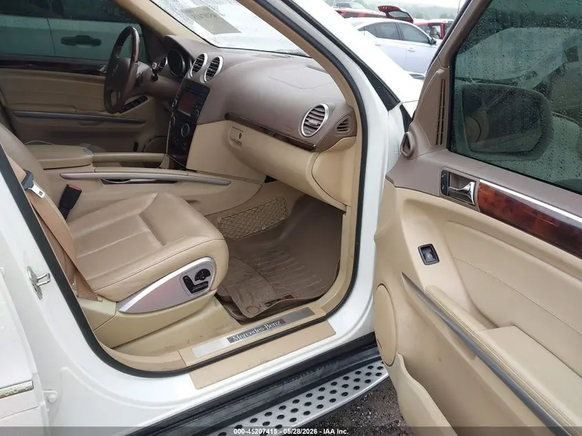 2010 MERCEDES-BENZ GL 550 4MATIC