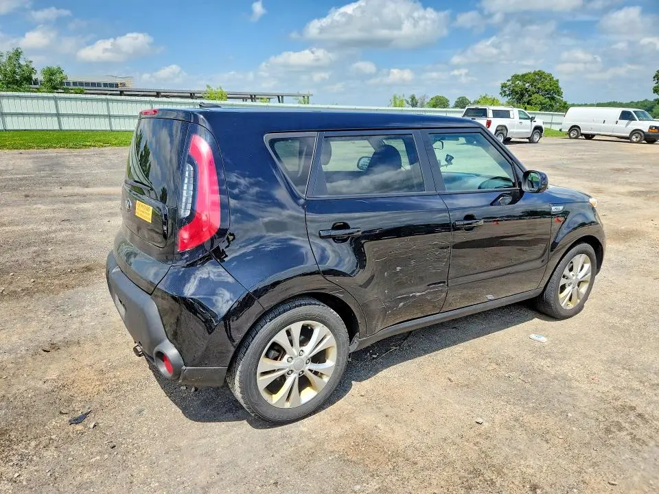 2015 KIA SOUL +  