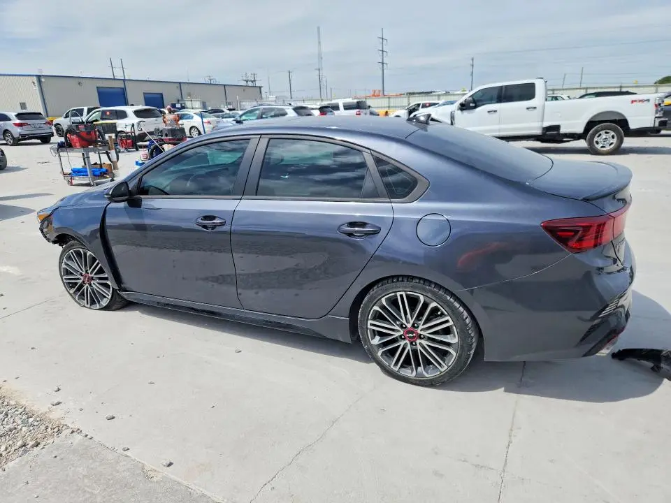 2023 KIA FORTE GT  