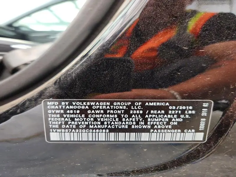 2016 VOLKSWAGEN PASSAT SE  