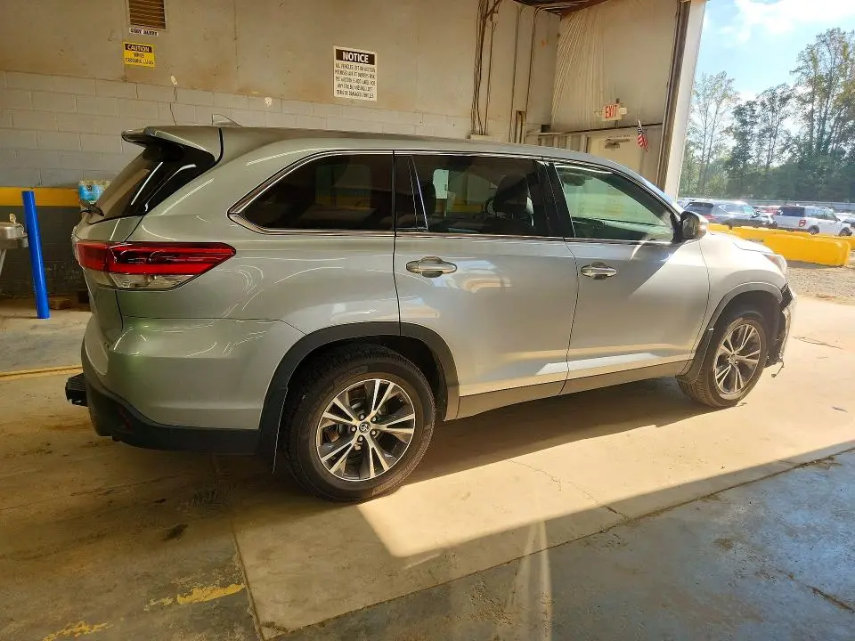 2019 TOYOTA HIGHLANDER LE PLUS  