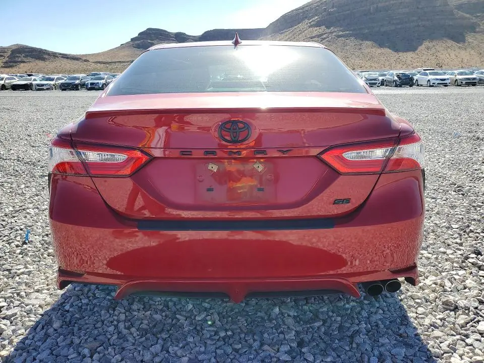 2020 TOYOTA CAMRY SE  