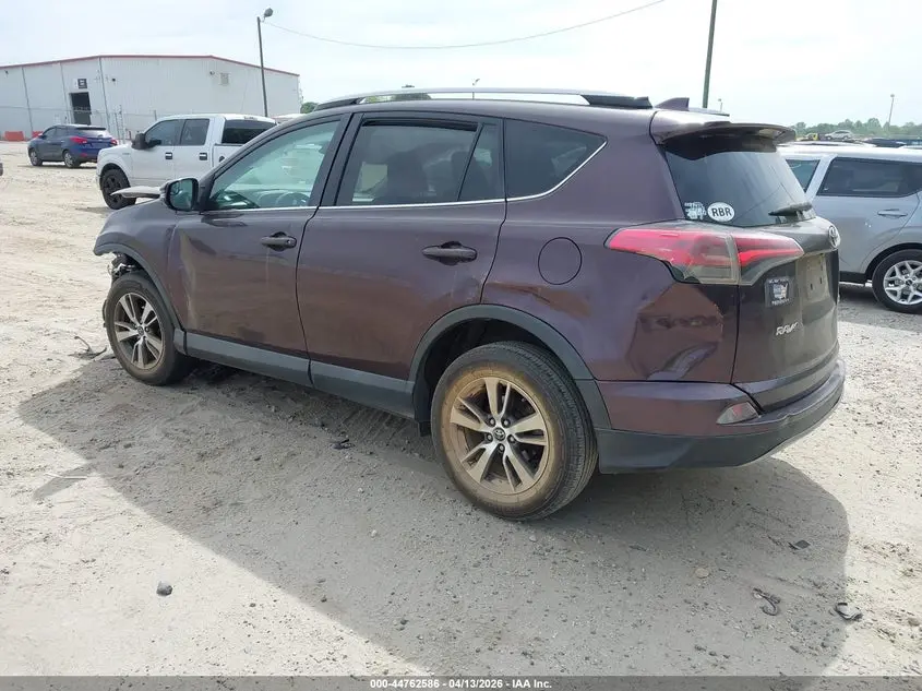 2017 TOYOTA RAV4 XLE