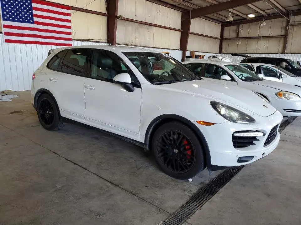 2013 PORSCHE CAYENNE TURBO  