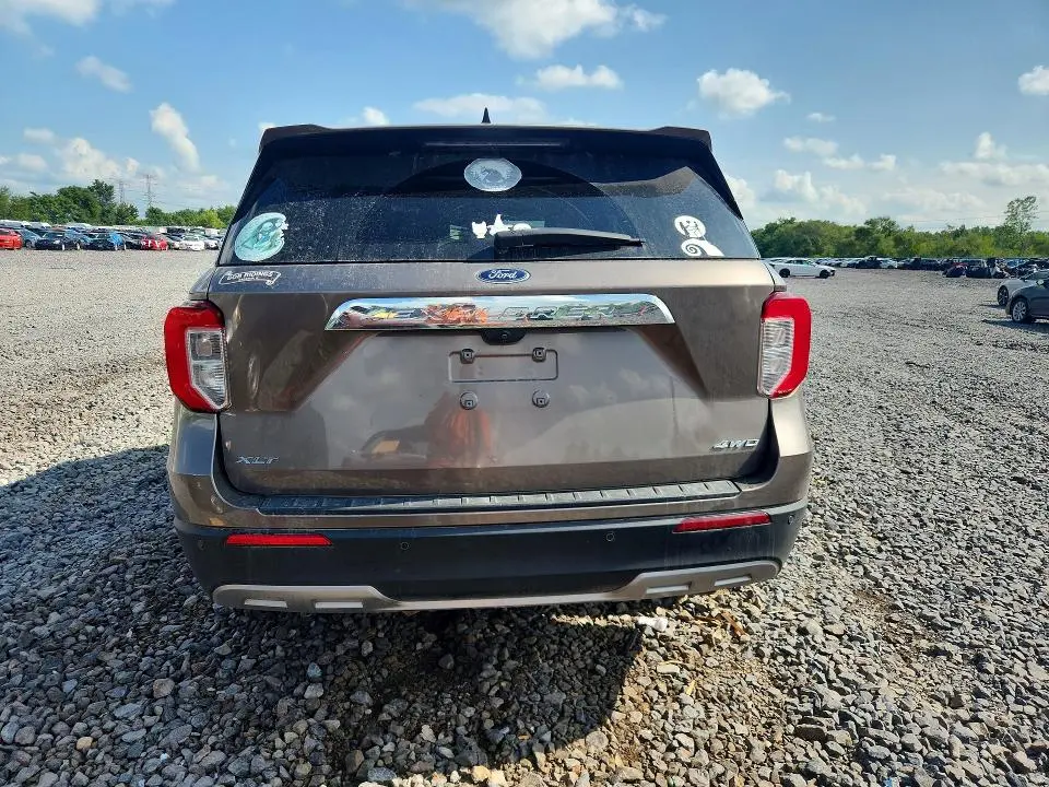 2021 FORD EXPLORER XLT  