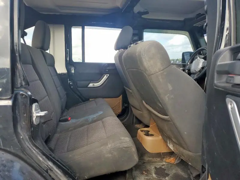 2013 JEEP WRANGLER UNLIMITED SAHARA  