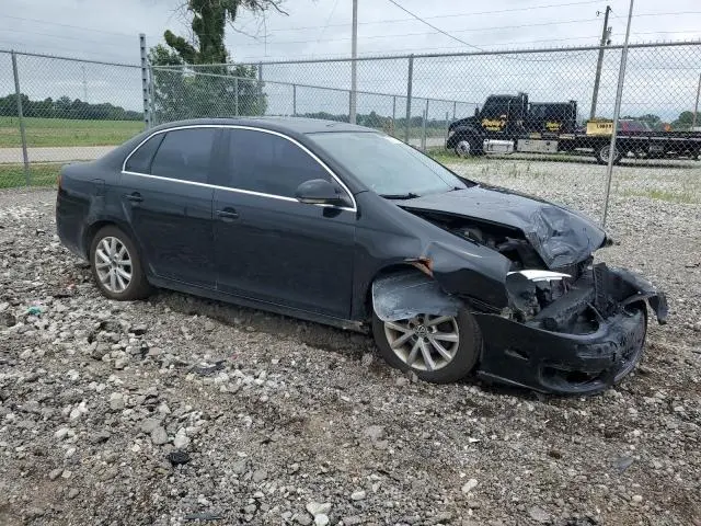 2010 VOLKSWAGEN JETTA SE  