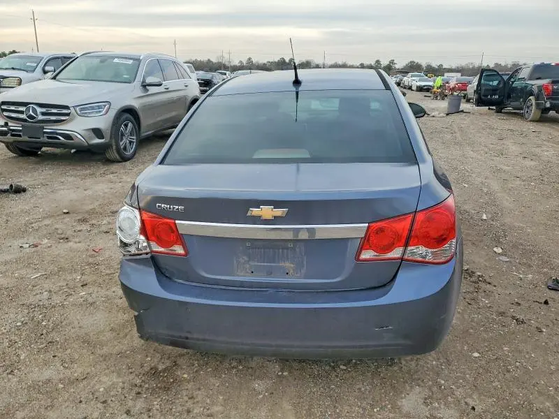 2013 CHEVROLET CRUZE LS  