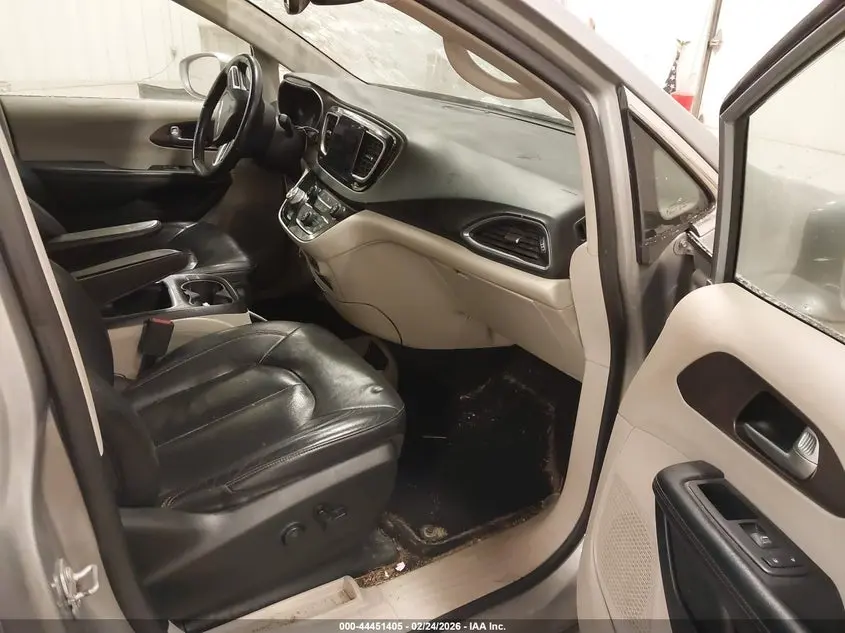 2018 CHRYSLER PACIFICA TOURING L PLUS