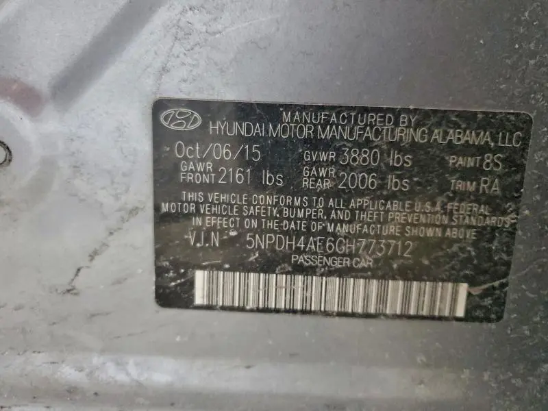 2016 HYUNDAI ELANTRA SE  