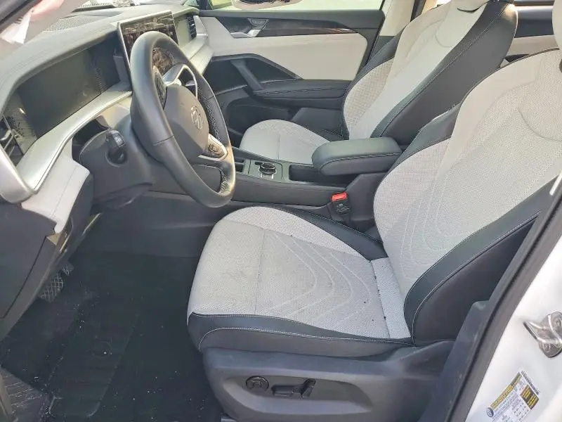 2025 VOLKSWAGEN TIGUAN SE  