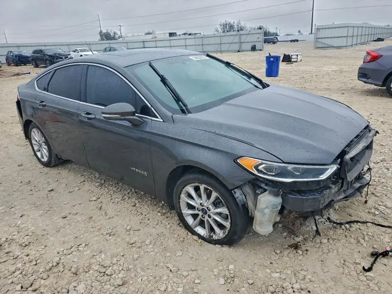 2017 FORD FUSION SE HYBRID  