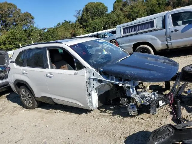 2025 SUBARU FORESTER TOURING  
