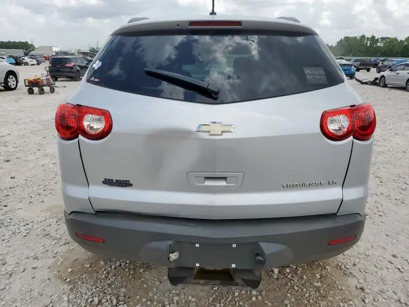 2012 CHEVROLET TRAVERSE LS  