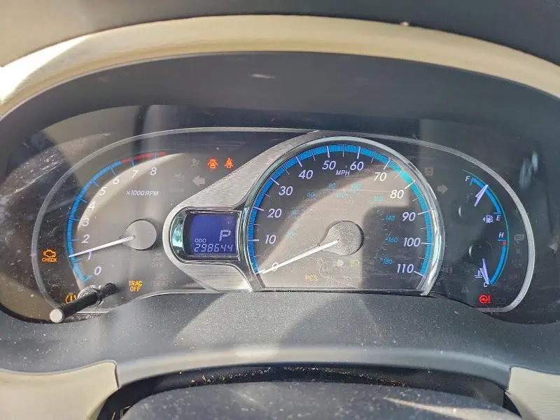 2012 TOYOTA SIENNA XLE  