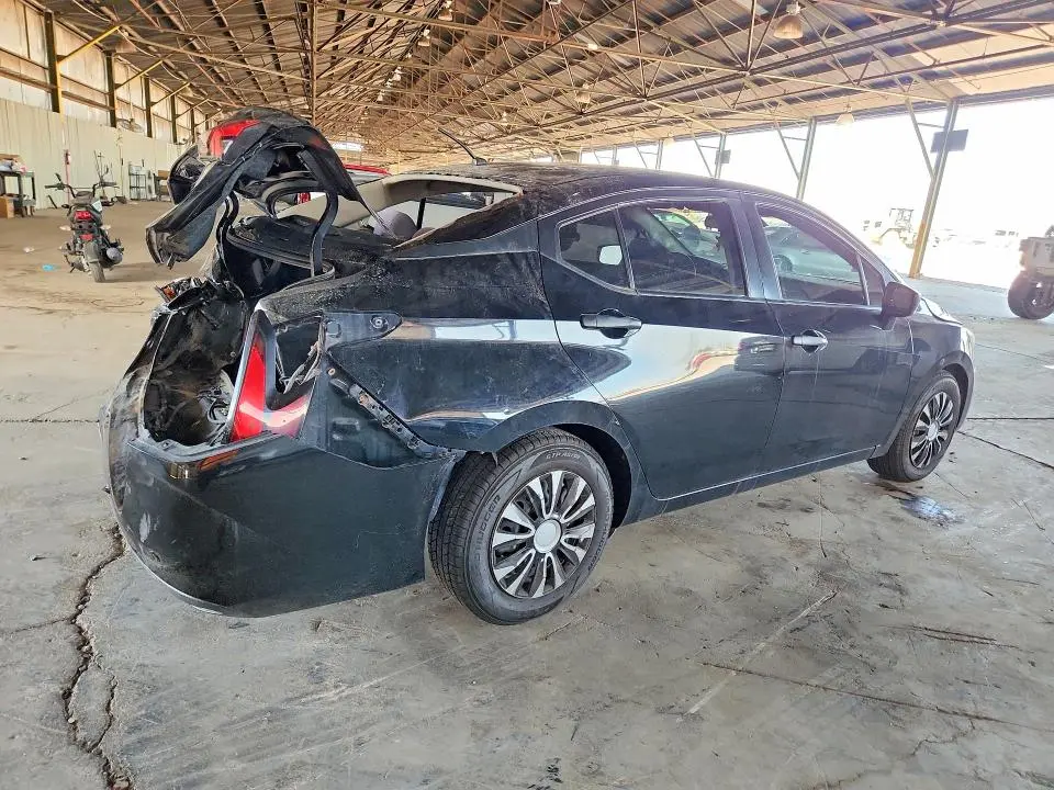 2021 NISSAN VERSA S  