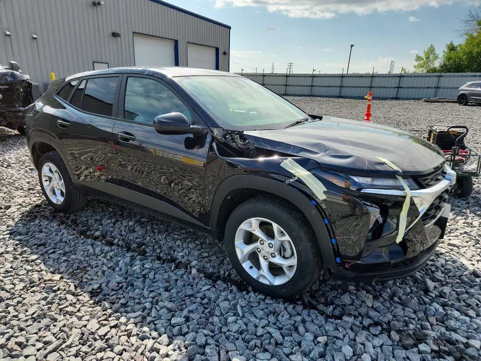 2025 CHEVROLET TRAX LS  