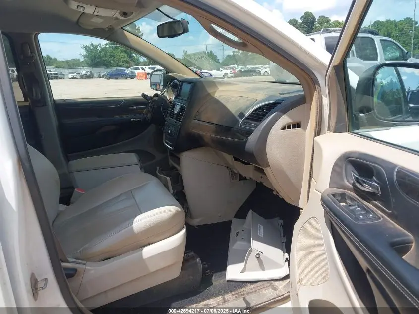 2013 CHRYSLER TOWN & COUNTRY TOURING