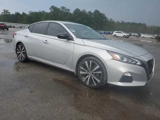 2022 NISSAN ALTIMA SR  