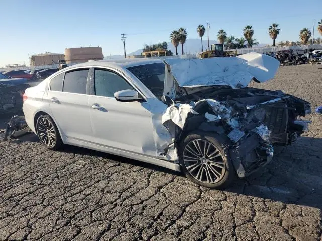 2019 BMW 530E   