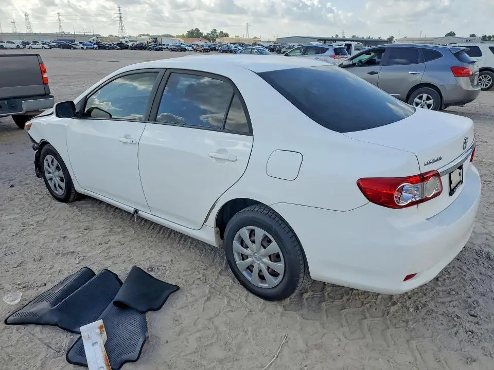 2011 TOYOTA COROLLA LE  