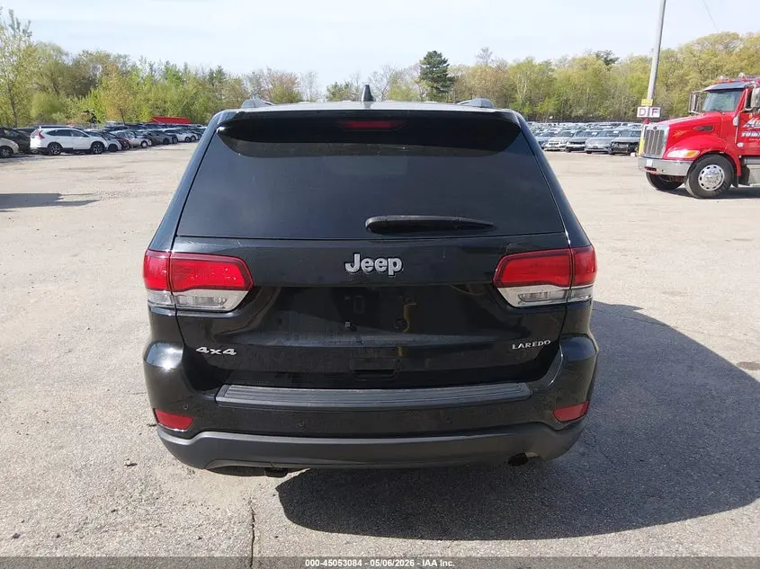 2020 JEEP GRAND CHEROKEE LAREDO E 4X4