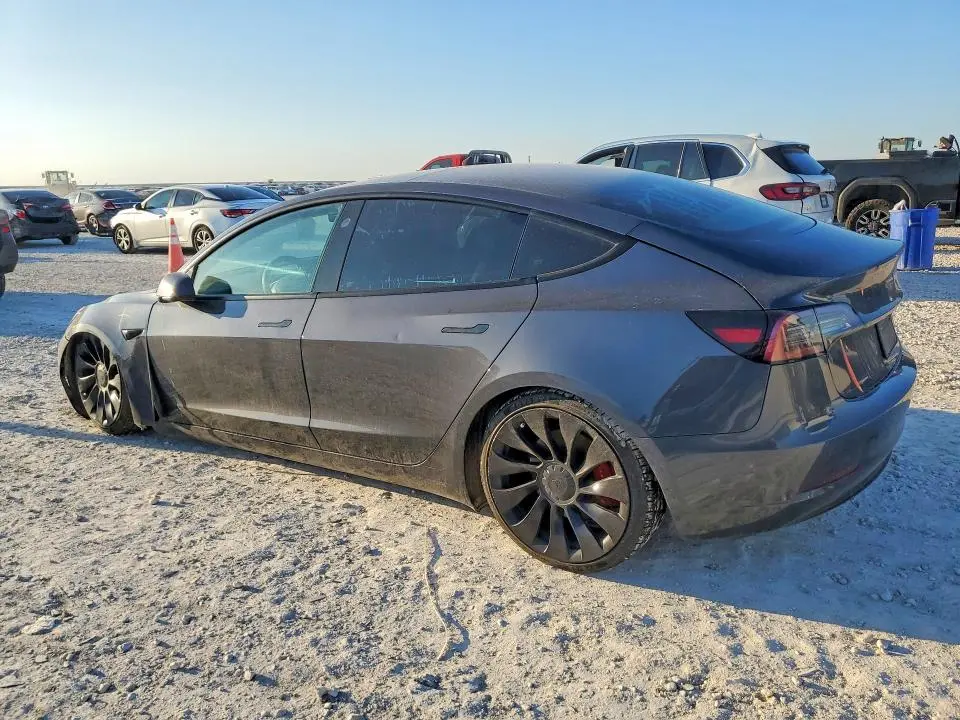 2022 TESLA MODEL 3   