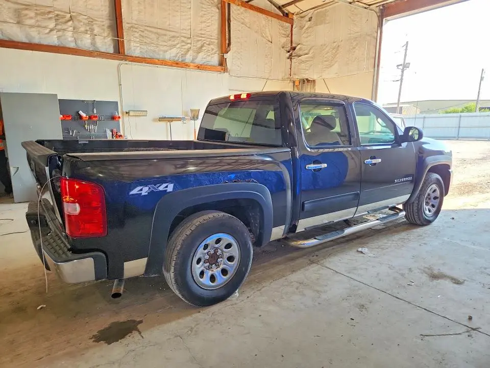 2011 CHEVROLET SILVERADO K1500 LT  