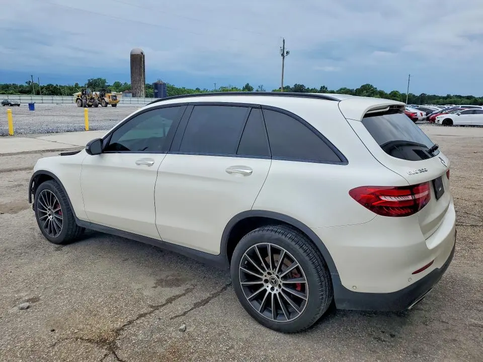 2019 MERCEDES-BENZ GLC 300  