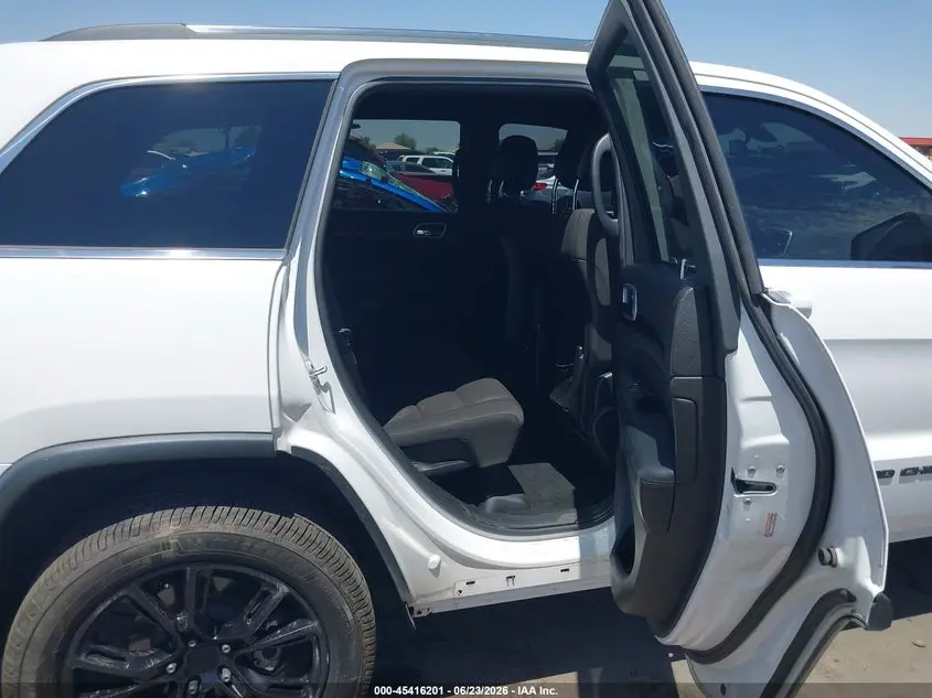 2019 JEEP GRAND CHEROKEE LAREDO E 4X2