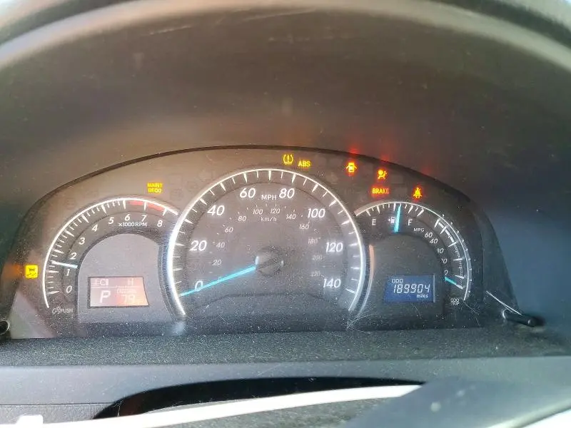 2012 TOYOTA CAMRY XLE  