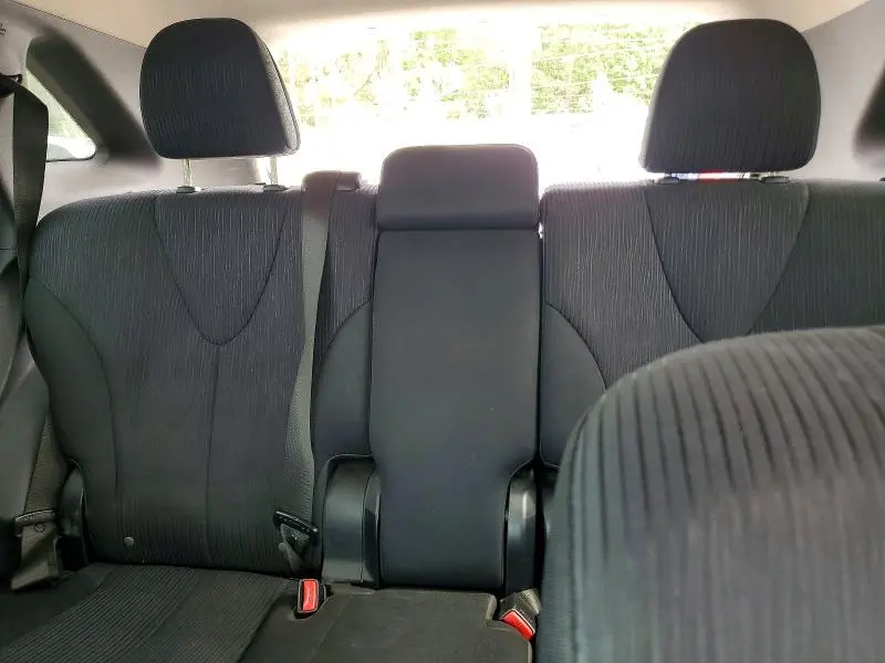 2013 TOYOTA VENZA LE  