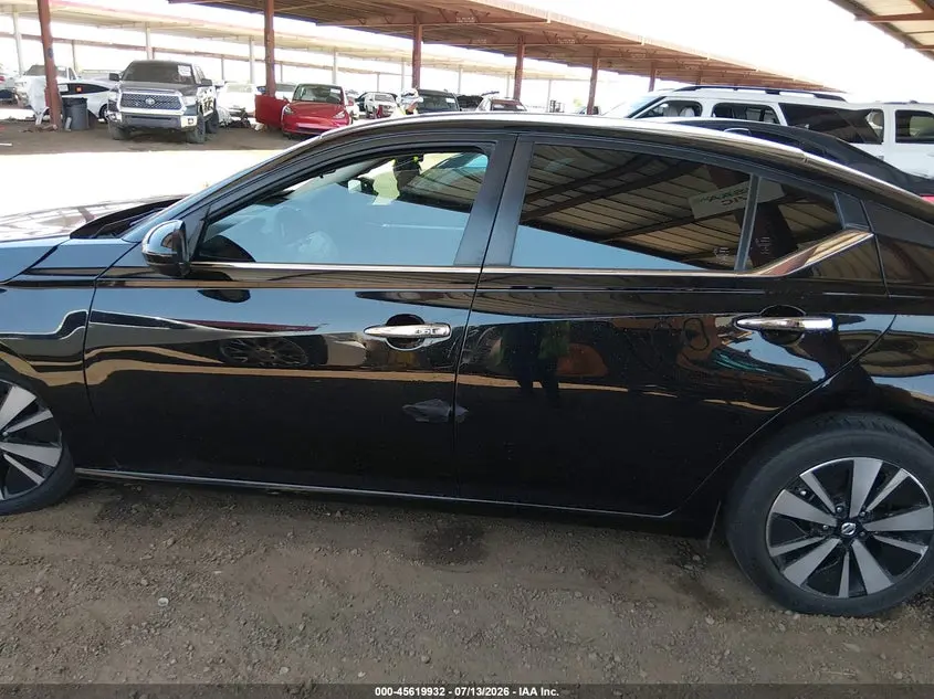 2022 NISSAN ALTIMA SV FWD